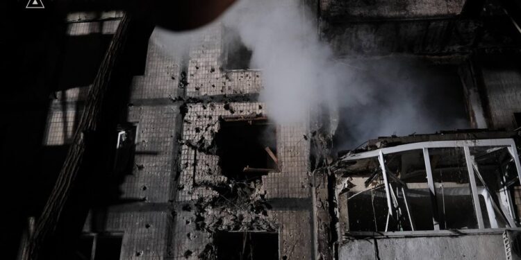 «Такі вбивства зараз, коли давно могла початися реальна дипломатія, – свідомий злочин і затягування війни» – Зеленський прокоментував нічний обстріл