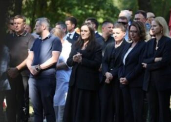 Представники України та Польщі взяли участь в церемонії перепоховання останків жертв трагедії в Пужниках