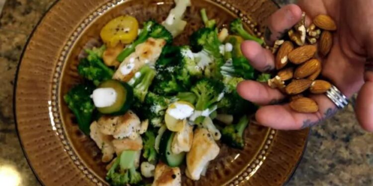 Ви теж прихильник інтервального голодування? Вам треба знати про “побочки”