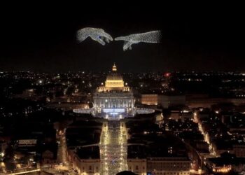 У Ватикані вперше відбувся концерт і шоу дронів – від брата Ілона Маска (ФОТО, ВІДЕО)