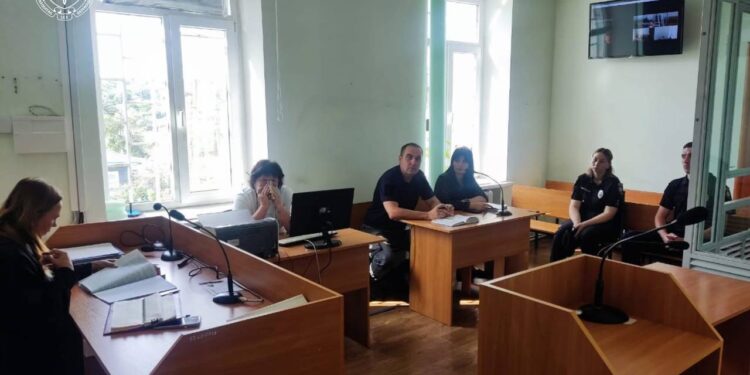 На Миколаївщині жінка закінчила сварку з чоловіком ножем в груди – він помер