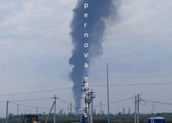 Дрони атакували нафтозавод “Газпрому” у Башкортостані – за 1,4 тис км (ВІДЕО)