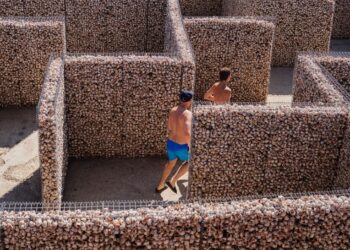 Унікальний лабіринт із мушлів рапанів побудували на Одещині (ФОТО)