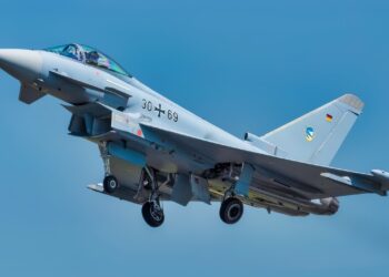 Британські винищувачі Eurofighter почали патрулювати небо Польщі