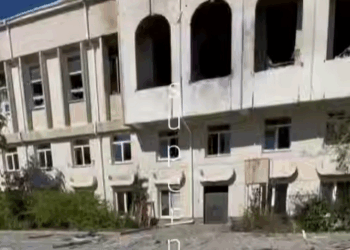 З’явилися кадри наслідків дронової атаки на “Форос”, нібито там був Сальдо (ВІДЕО)