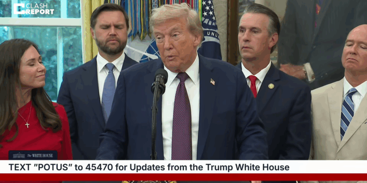 Трамп заявив, що Путін і Кім Чен Ин змовилися проти США