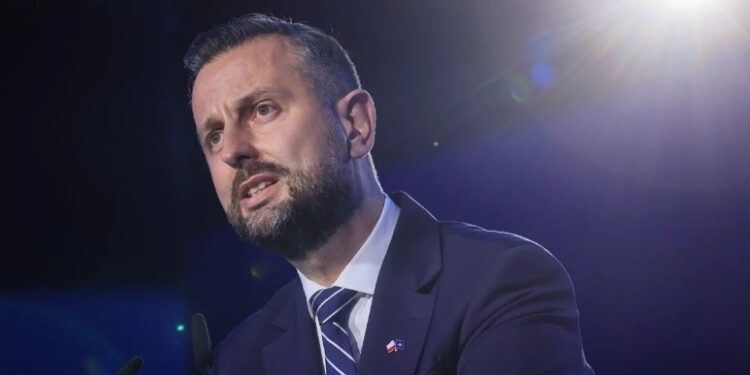 Гріх не скористатися досвідом України у «стіні дронів» – міністр оборони Польщі