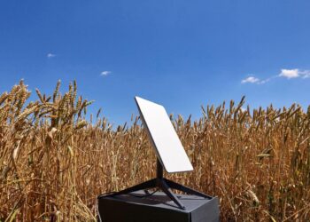 Польща продовжує фінансувати термінали Starlink в Україні – Федоров