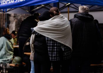 У Дніпрі внаслідок дронової атаки одна людина загинула, 20 поранені (ФОТО)