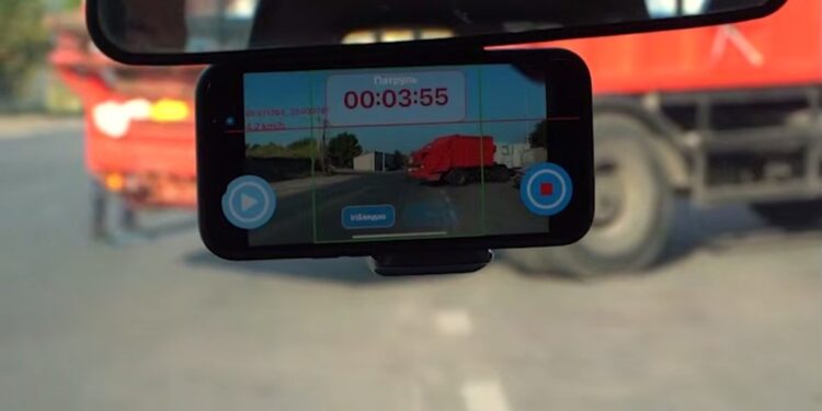 З іноземними партнерами Миколаїв запускає проєкт з моніторингу стану доріг з використанням ШІ. Правда, не зрозуміло, чи підуть за цим ремонти