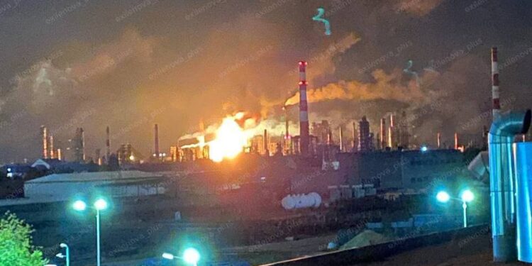 У РФ атакований Рязанський НПЗ (ФОТО, ВІДЕО)