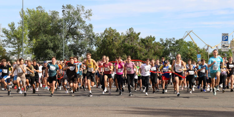 У Миколаєві до Дня міста відбувся благодійний забіг «Дякуємо ЗСУ!» (ФОТО)