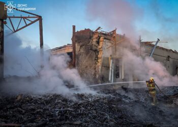 На Одещині внаслідок обстрілів зруйновано підприємство, пошкоджений будинок (ФОТО, ВІДЕО)