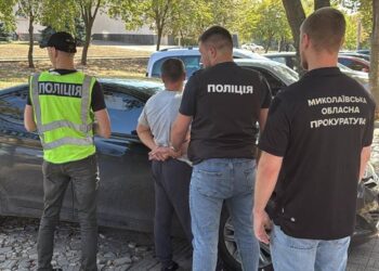 На Миколаївщині зловили корупціонера на махінації площею складів (ФОТО)