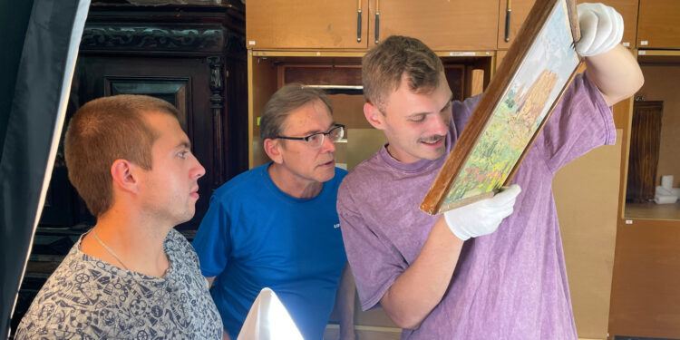 У Миколаєві оцифрували картини Леоніда Інглезі, які його нащадки передали з Парижа (ФОТО)