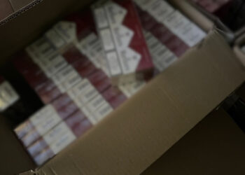 У Південноукраїнську поліцейські вилучили контрафактні сигарети та алкоголь – збитки від незаконної діяльності склали 280 тис.грн.(ФОТО)