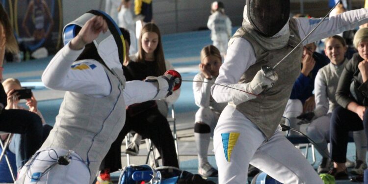 ЮЧУ 2025 з фехтування: у командних змаганнях рапіристів миколаївці теж зійшли на п’єдестал (ФОТО)