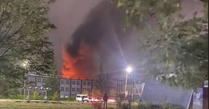 Це був наш «Нептун»! Командувач ВМС назвав, яка українська ракета відпрацювала по заводу на Брянщині (ФОТО)