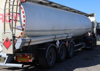 На Миколаївщині зловмисник вкрав у поліції 28 тонн бензину, а щоб не помітили – налив води (ФОТО, ВІДЕО)