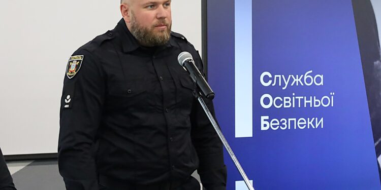 У школах Миколаєва працюватимуть інспектори служби освітньої безпеки (ФОТО)