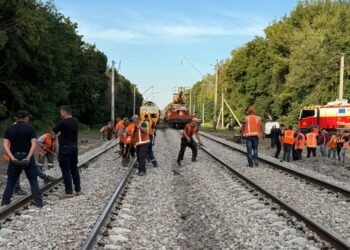 Залізничне сполучення на дільниці Васильків-1 — Боярка відновлено у найкоротші терміни (ФОТО)