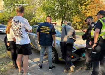 Поліція затримала миколаївця, який намагався відкупитися від військового обліку (ФОТО)