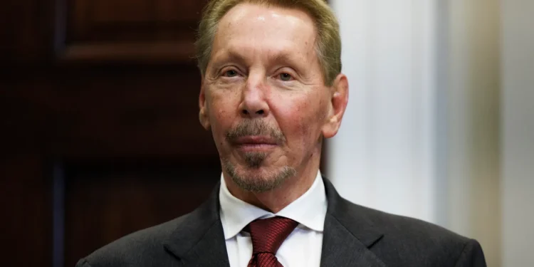 Глава Oracle Ларрі Еллісон обігнав Маска і став найбагатшою людиною у світі. Чим він займається