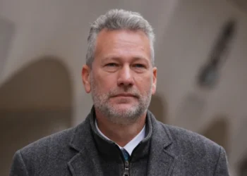 Британський депутат Європарламенту зізнався в хабарях від нардепа від ОПЗЖ, колишнього миколаївця (ФОТО)