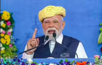 Моді оголосив про перехід до глобальної самодостатності – Індія має все виробляти сама, від чипів до кораблів