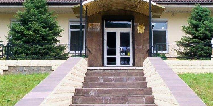 Скандальне звільнення миколаївського прокурора – плівки про корупційні схеми і залицяння до адвокатки