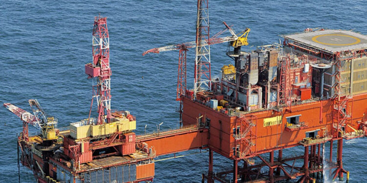 “Газпром” хоче продати свою половину у нідерландській компанії. Але заважає Ахметов