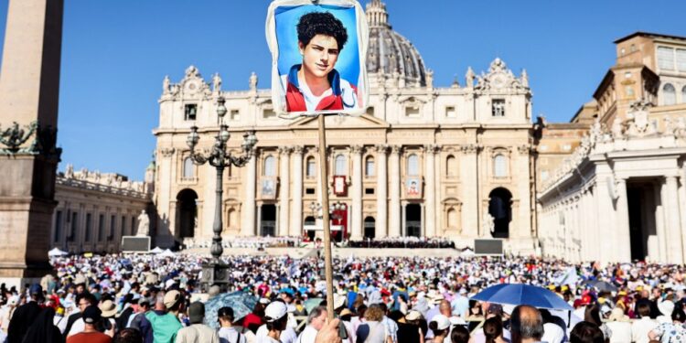 Папа Лев канонізував перших святих свого понтифікату, зокрема 15-річного міленіала