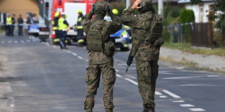 Будинок у Польщі зруйнував не російській дрон, а польська ракета. Чому все одно згадують Україну