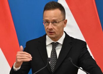 Угорщина все одно купуватиме нафту у РФ, що б не казав Трамп