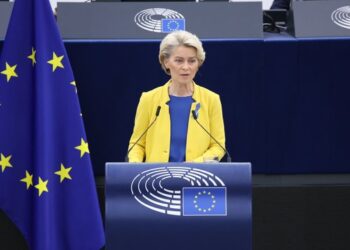 ЄС більше не купуватиме скраплений газ з РФ. Що ще в 19-му пакеті санкцій