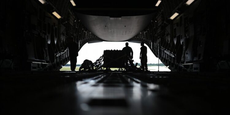 Механізм PURL, за яким США продають зброю для України, виявився швидким і секретним