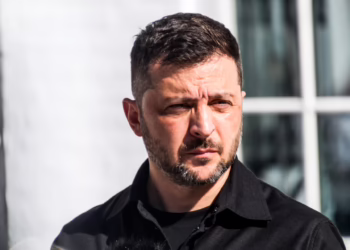 Депутати Зеленського бунтують пошепки, проте монополізація влади очевидна вже не тільки політикуму, – POLITICO