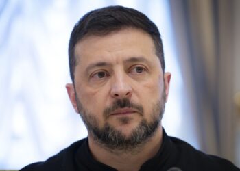 Зеленський зустрівся з українськими ЗМІ – розповів про фронт і зброю