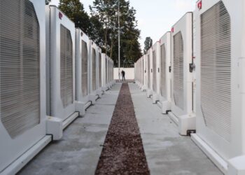 В України є секретні об’єкти з акумуляторами для підтримки електромережі під час бомбардувань, – The Wall Street Journal