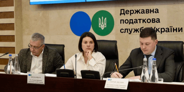 Податки в один клік та автоматизація списання боргів: Леся Карнаух розповіла бізнес-асоціаціям про плани ДПС