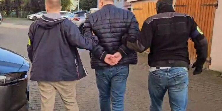 Затримано поляка, який підозрюється у поширенні дитячої порнографії: серед потерпілих – українські діти (ФОТО)