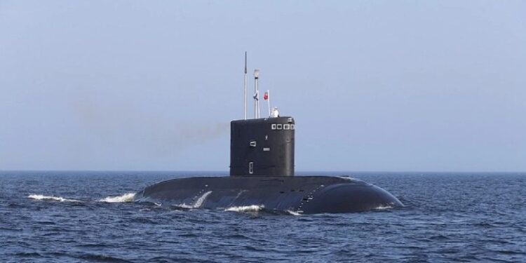 Збройні сили Швеції відстежують російський підводний човен у Балтійському морі