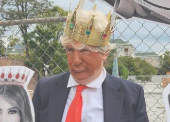 “Без королів”. У США масові протести проти політики Трампа (ФОТО, ВІДЕО)