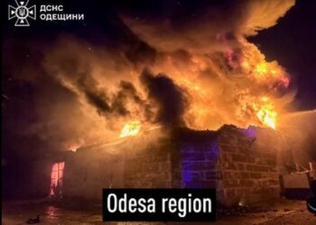 Протягом тижня росія атакувала Україну понад 3270 ударними дронами, 1370 КАБами і майже 50 ракетами – Зеленський (ВІДЕО)