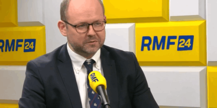 У Польщі заявили, що більше не можуть приймати українських біженців