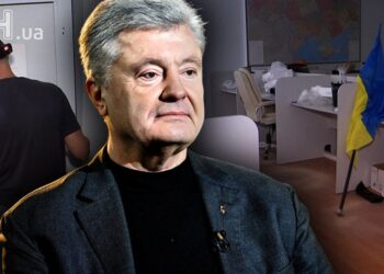 Там був виборчий штаб Порошенка.  “ЄвроСорлідарність” виселяють з офісів за несплату (ФОТО, ВІДЕО)