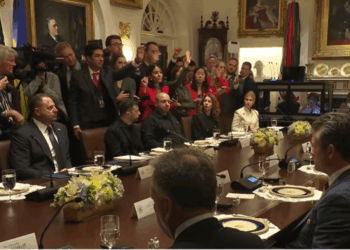 Про дрони, Tomahawk, зустріч з путіним у Будапешті та завершення війни – про що говорили Трамп із Зеленським