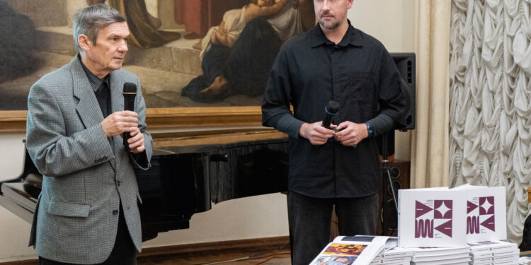 У Миколаєві представили 5-й альбом-каталог «Цифрова колекція музею. Живопис» (ФОТО)