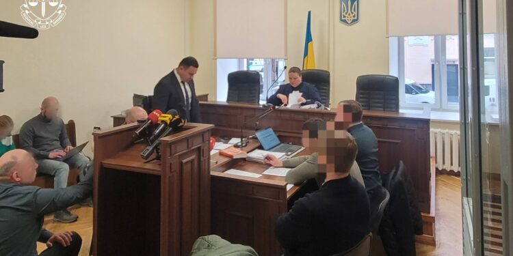 Одеських чиновників, звинувачених у загибелі 9 одеситів після зливи, відправили під арешт. Додому