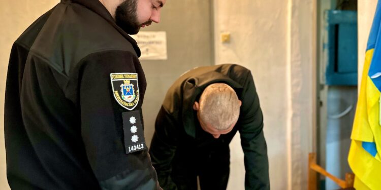 На Миколаївщині чоловік намагався відкупитись 20 тис.грн. за кермування в п’яному вигляді – хабар не взяли, справу завели (ФОТО)